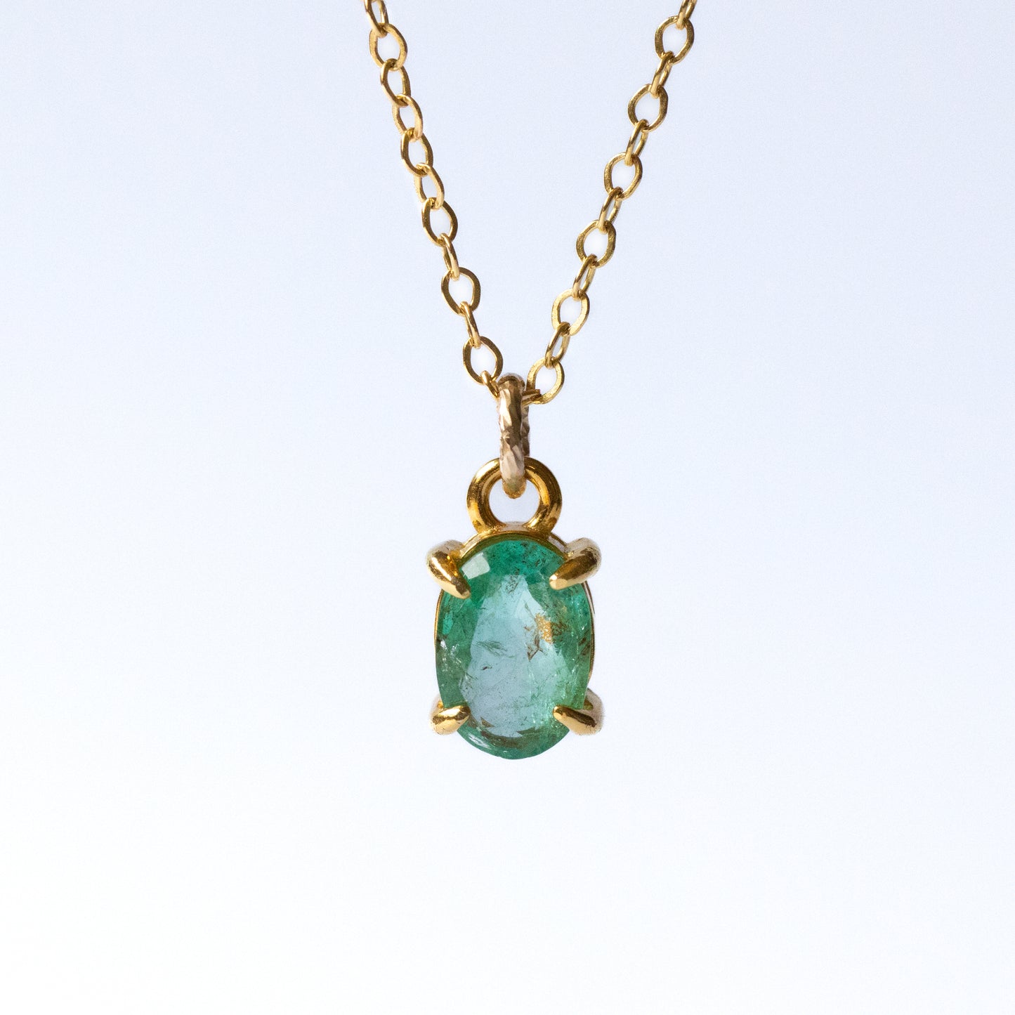 【数量限定】宝石質AAAザンビア産エメラルド オーバルネックレス（14kgf）