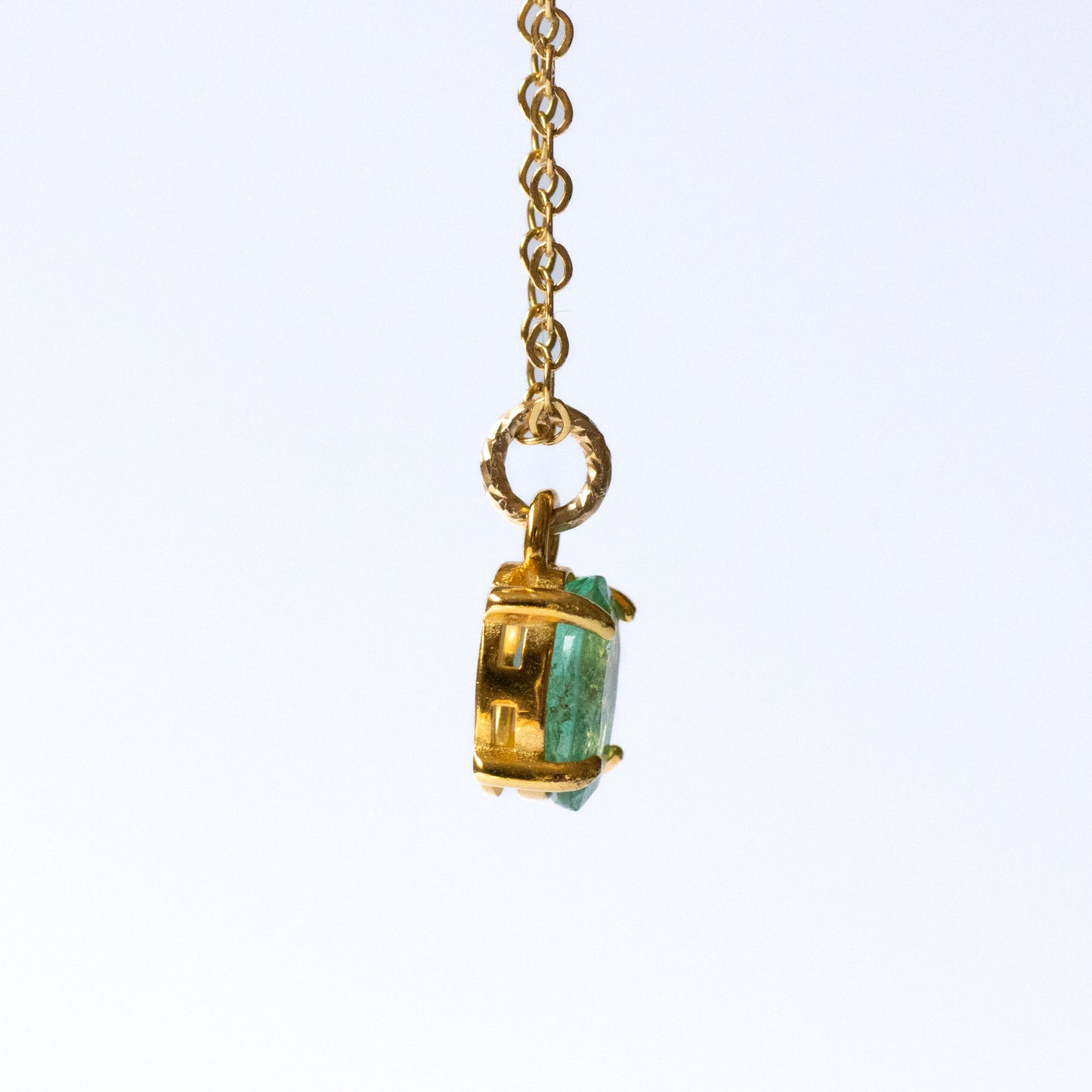 【数量限定】宝石質AAAザンビア産エメラルド オーバルネックレス（14kgf）