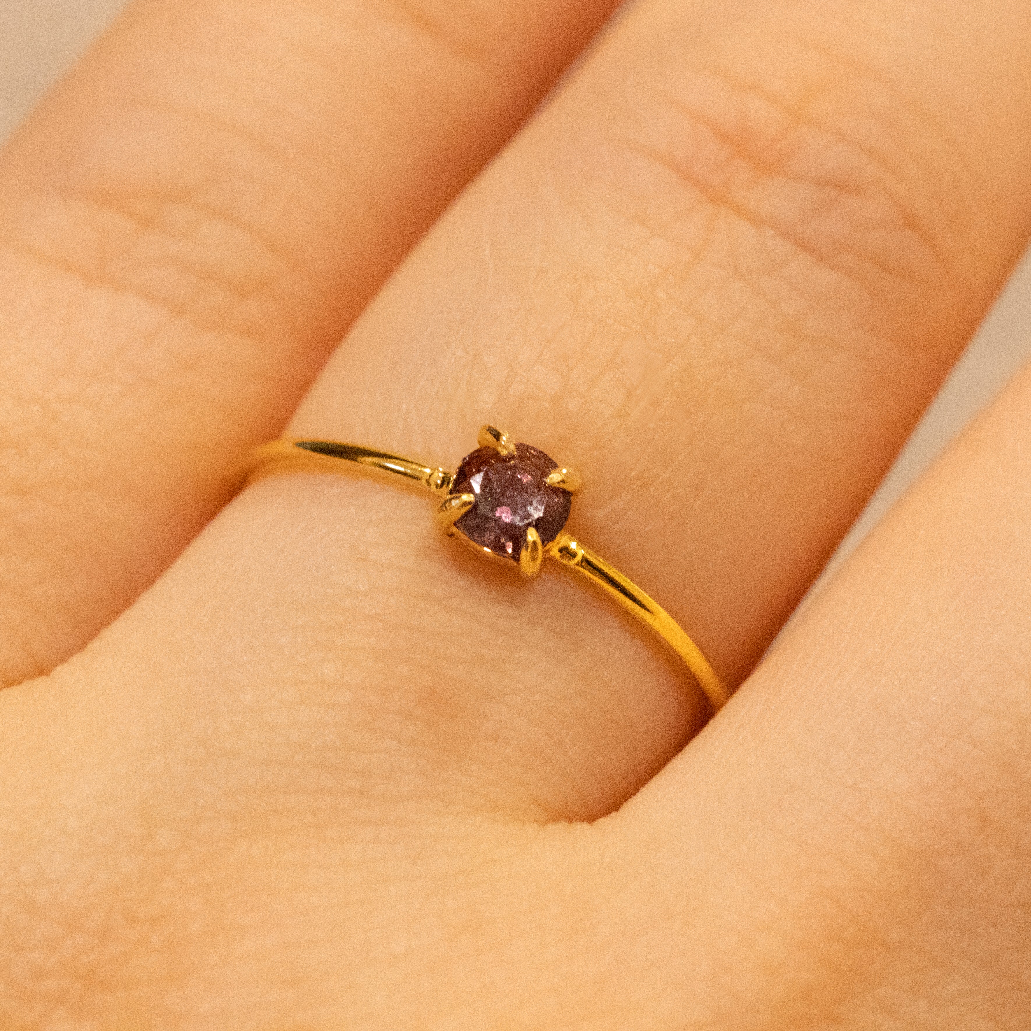 皇から霊視今年カラー伝授‼️BIG ring✨カラーチェンジ‼️調整可‼️ 神秘の輝き】宝石質カラーチェンジガーネット ラウンドリング