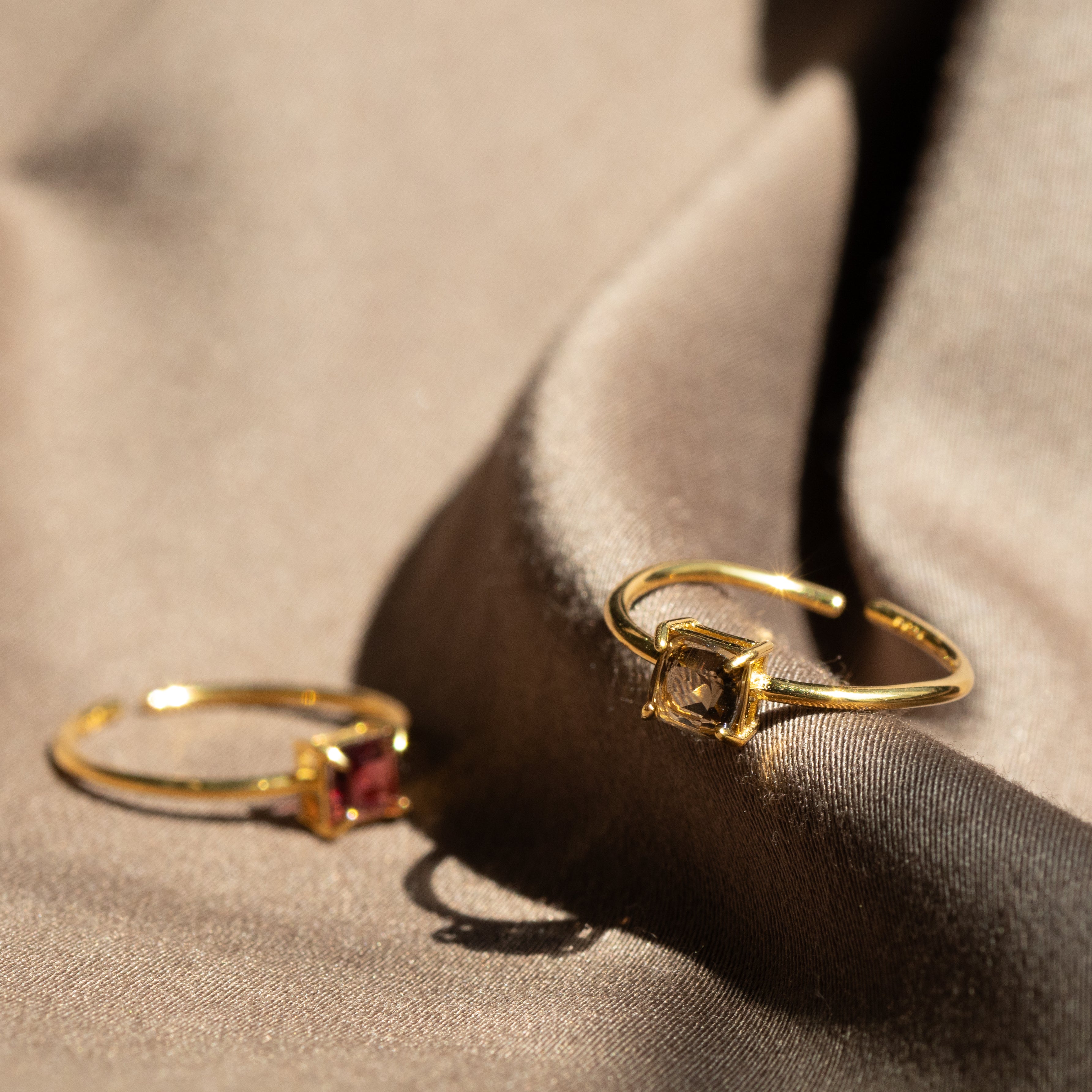 こっくり秋色】宝石質スモーキークォーツ スクエアリング（Silver925