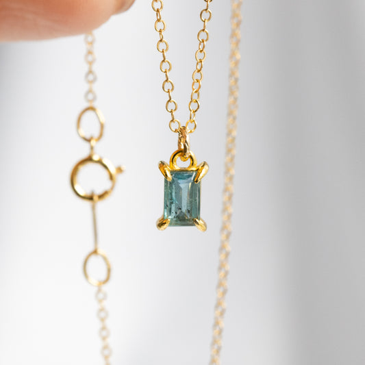 【14kgfネックレス】宝石質AAAインディゴブルーカイヤナイト レクタングルネックレス