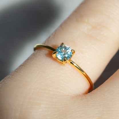 【Holiday collection】天然ブルージルコン ラウンドリング（Silver925 18kgp）