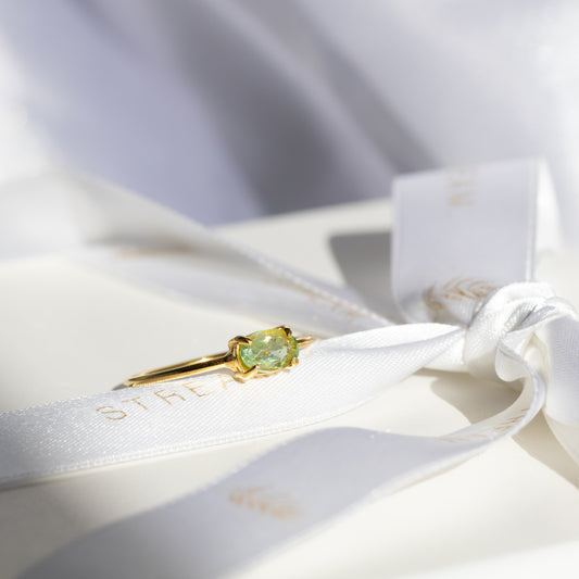 【Holiday collection】希少グリーンカイヤナイト オーバルリング（Silver925 18kgp）