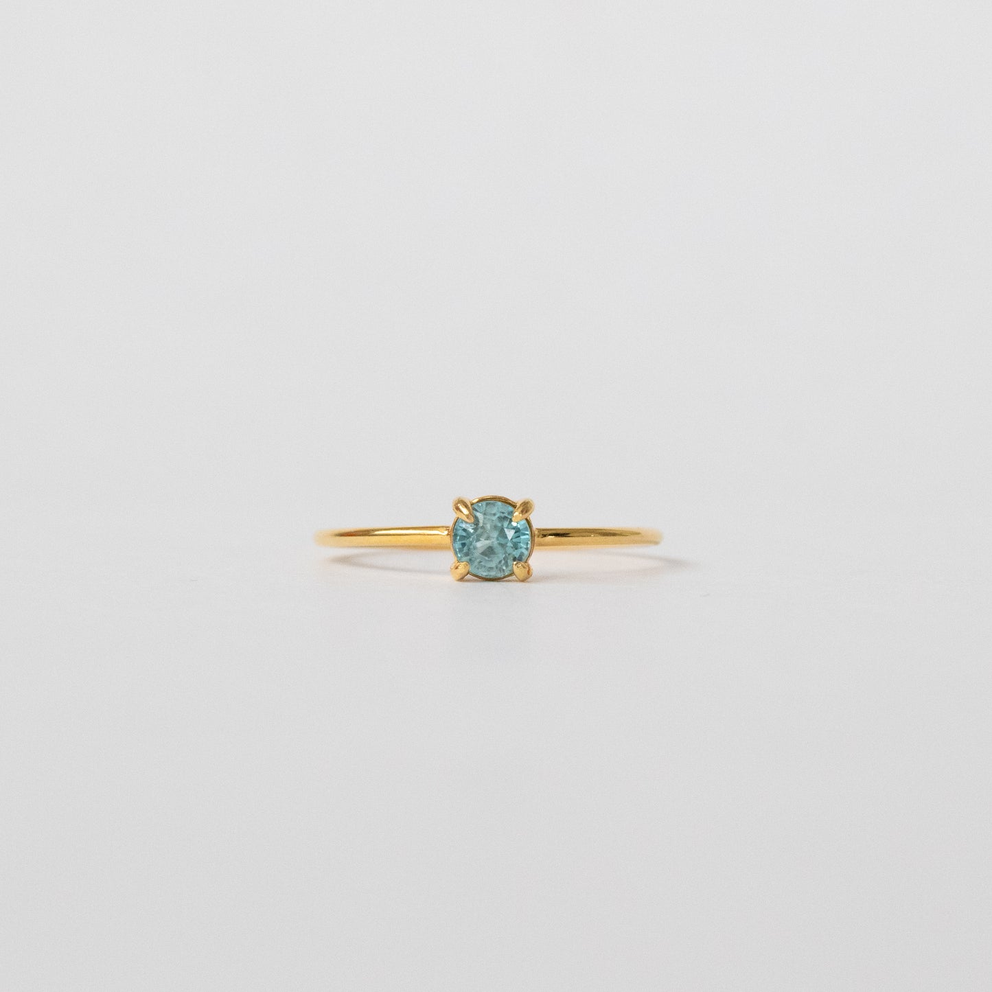 【Holiday collection】天然ブルージルコン ラウンドリング（Silver925 18kgp）