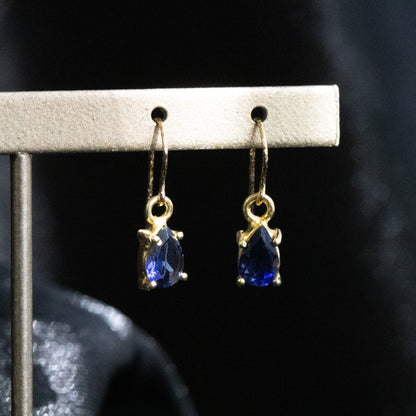 【ピアス／イヤリング】宝石質AAAアイオライト ペアシェイプピアス