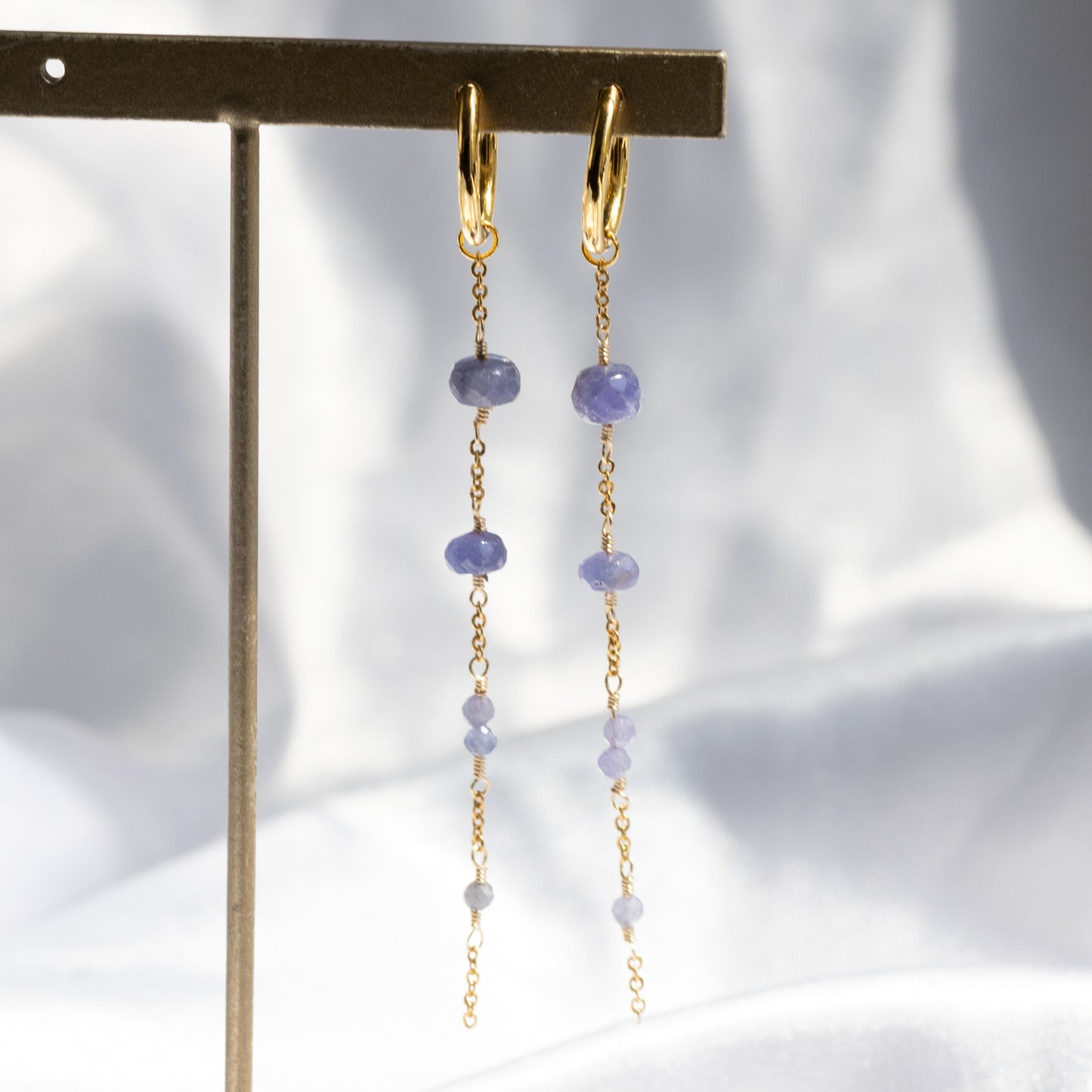 【ピアス／イヤリング】 天然タンザナイト ステーションピアス