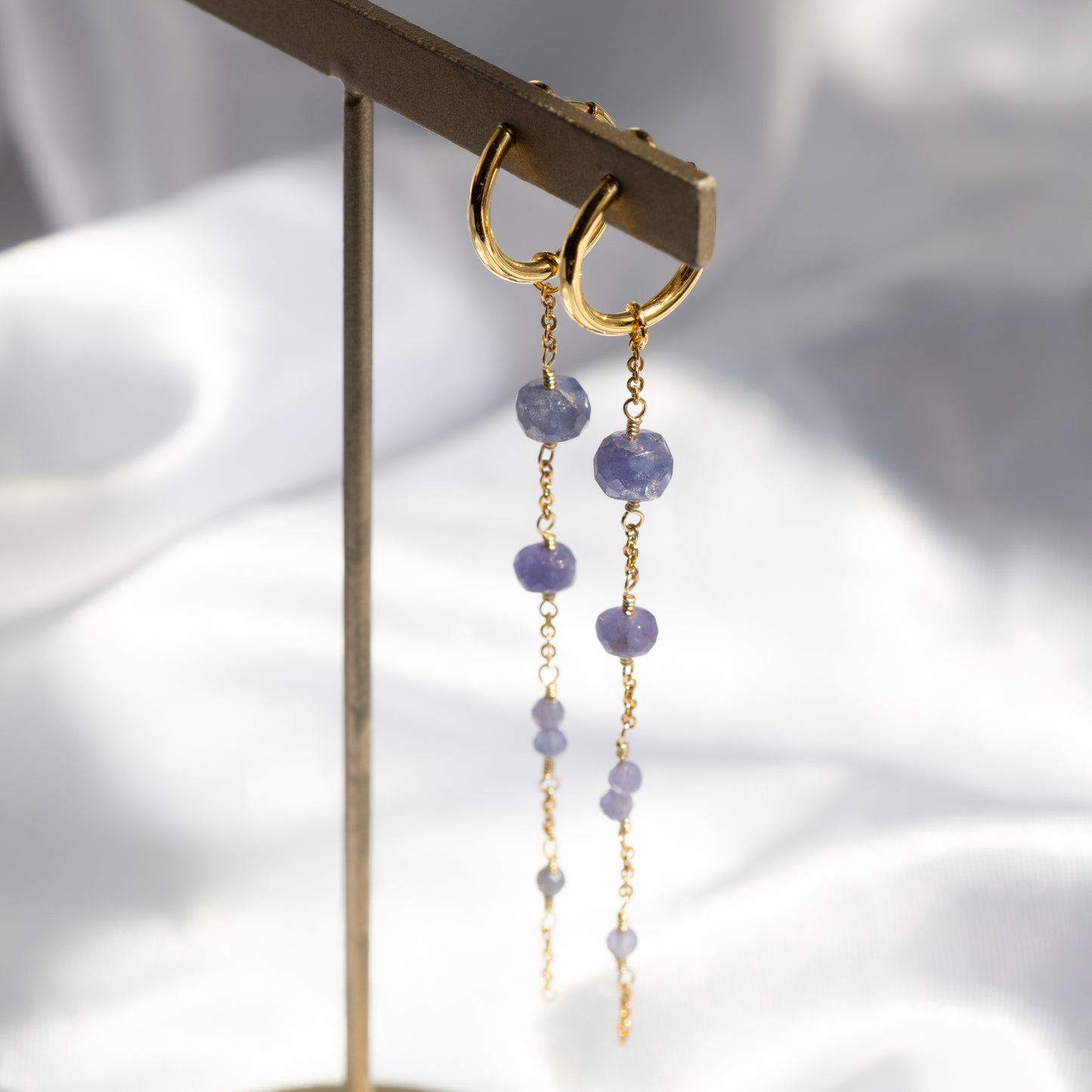【ピアス／イヤリング】 天然タンザナイト ステーションピアス