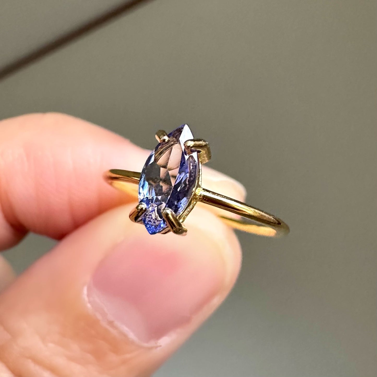 【再入荷】宝石質AAAタンザナイト マーキスリング（Silver925 18kgp）